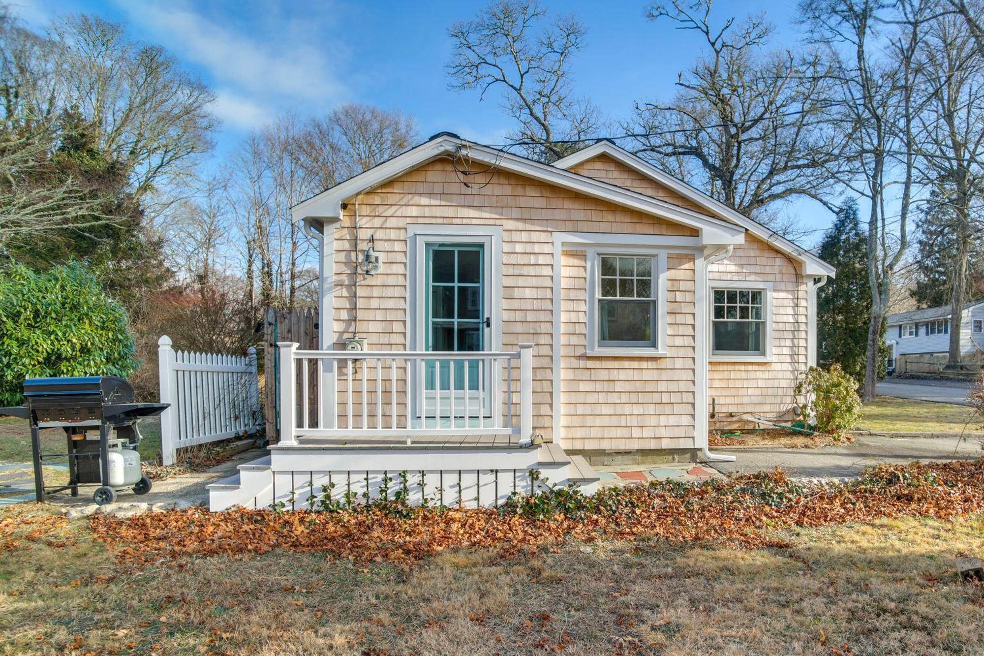 Cozy Cape Cod Cottage - Walk To Monument Beach! Bourne Exterior foto