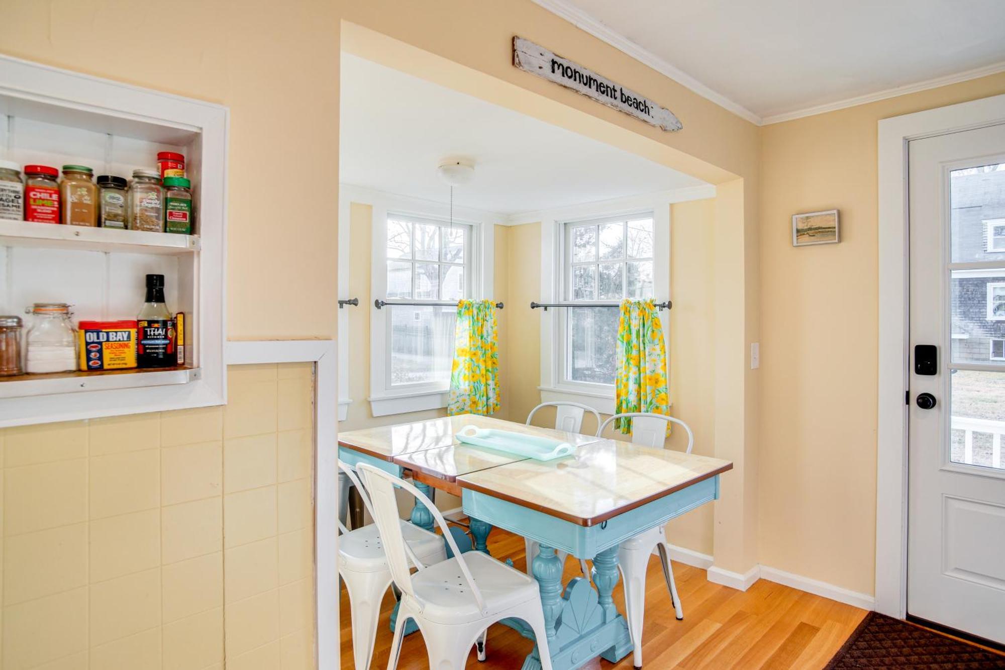 Cozy Cape Cod Cottage - Walk To Monument Beach! Bourne Exterior foto